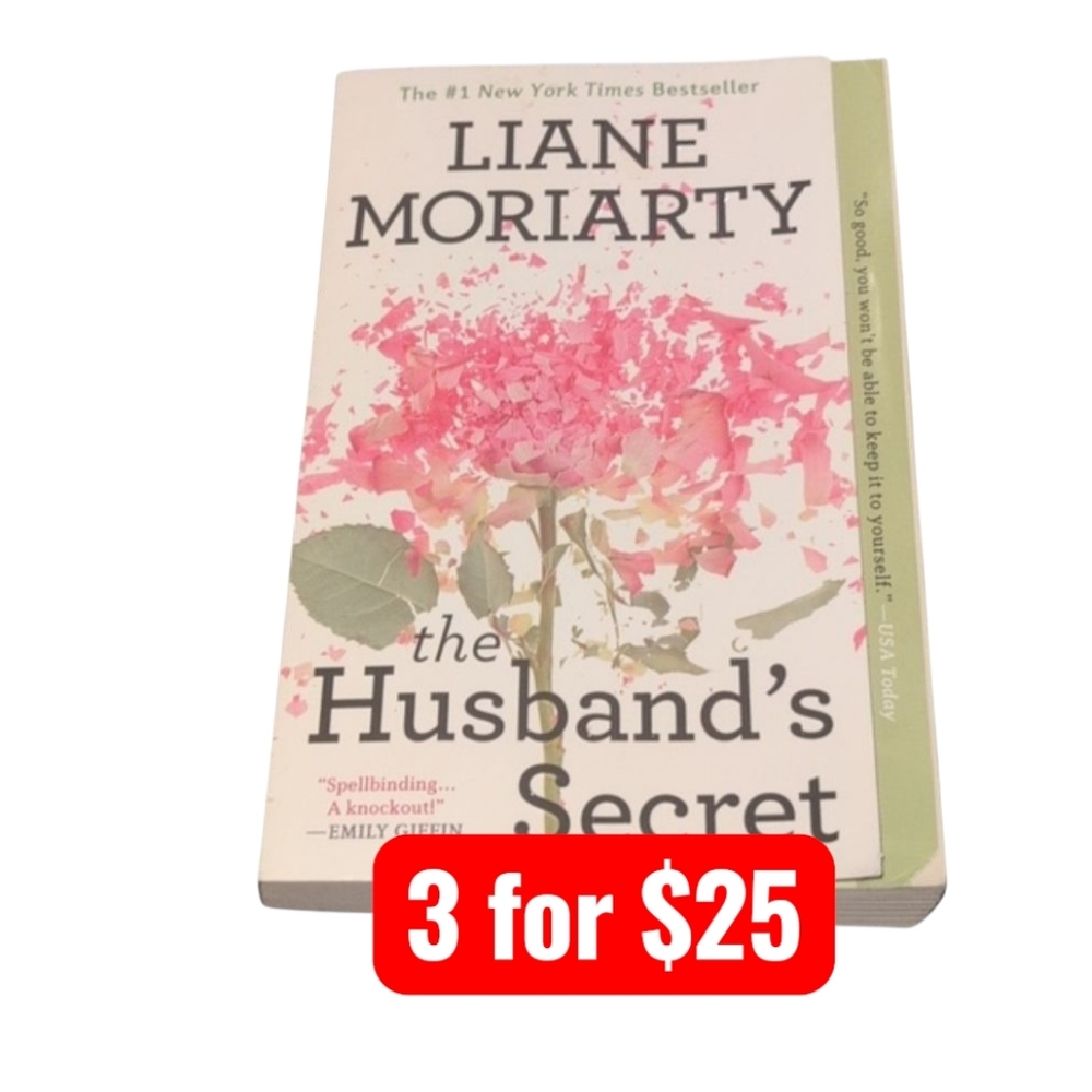 The Husband's Secret by Liane Moriarty Paperback
